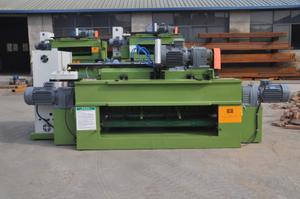  Viethnam hot sale 4ft x 8ft spindle less veneer peeler 