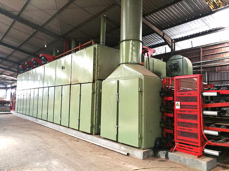 Roller veneer dryer