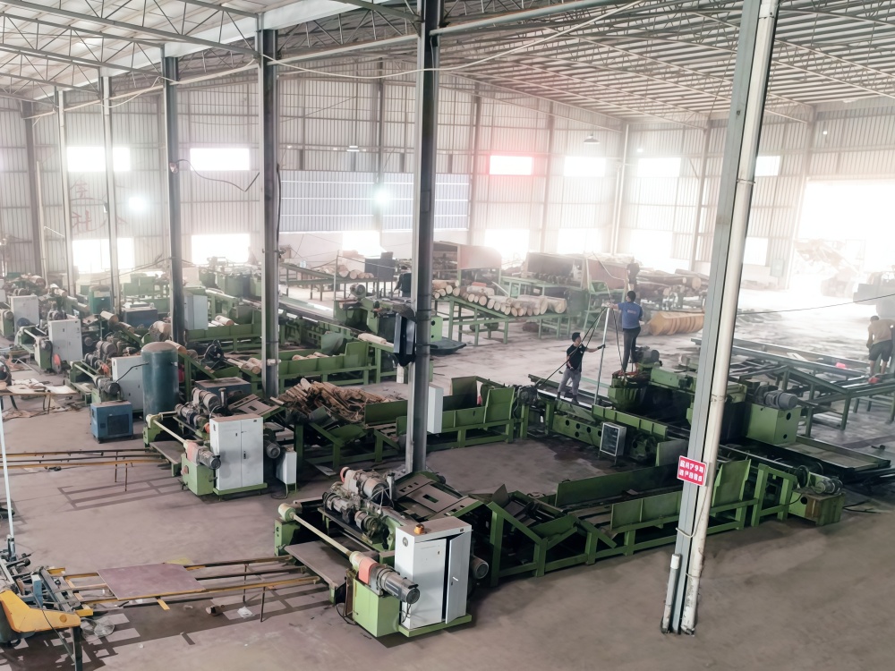 6 x 4ft spindle less veneer peeling line in YunNan ,China.